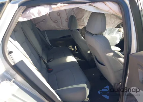 2019 Chevrolet Malibu 1Fl from USA, damaged, VIN 1G1ZC5ST3KF209812